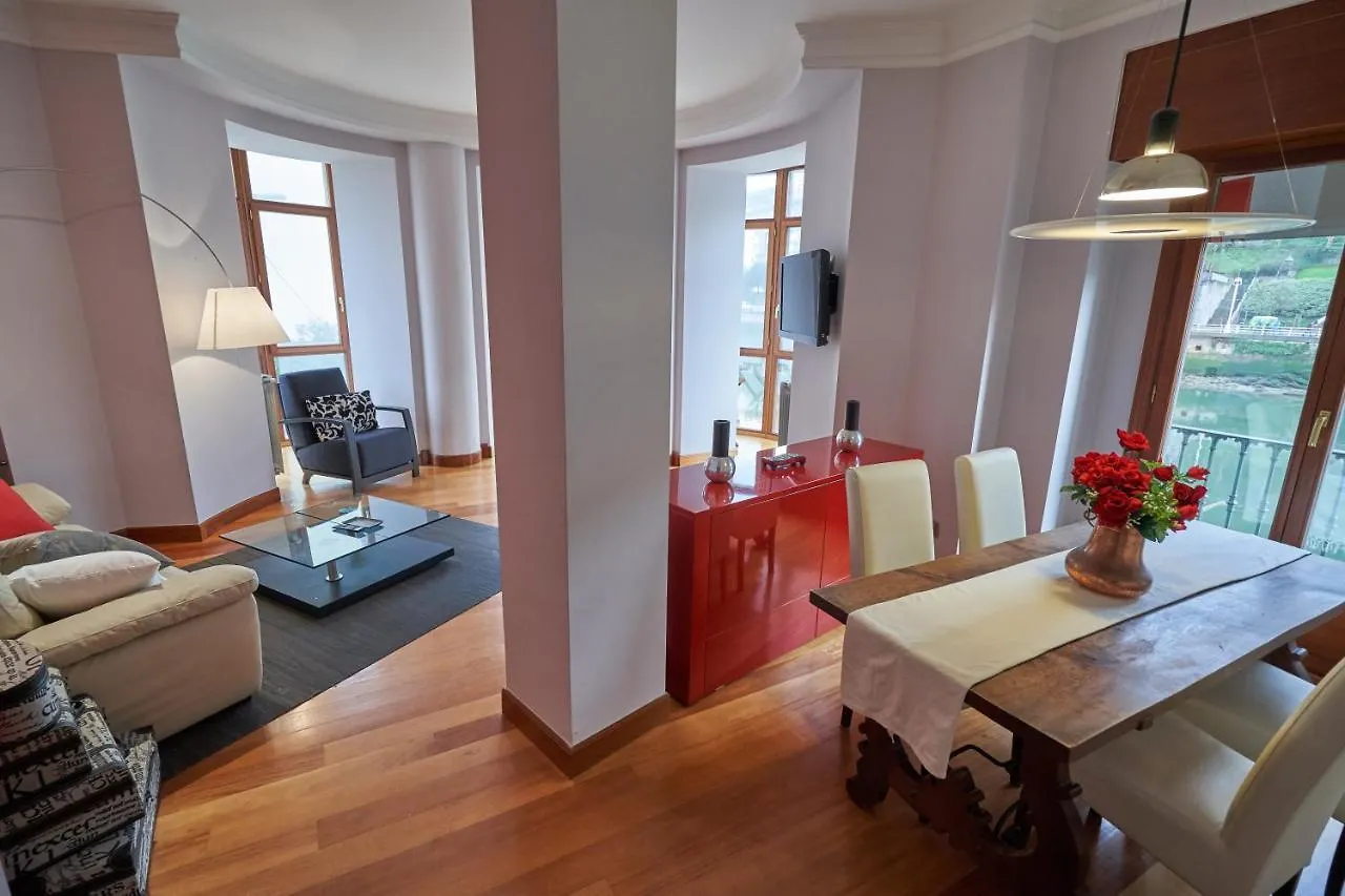 Appartamento Apartamento Bio Exclusivo Con Mirador En Bilbao Y Aparcamiento Publico Gratuito 0*,  Spagna